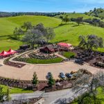parking-area-events-patio-winery-tasting-room-californa