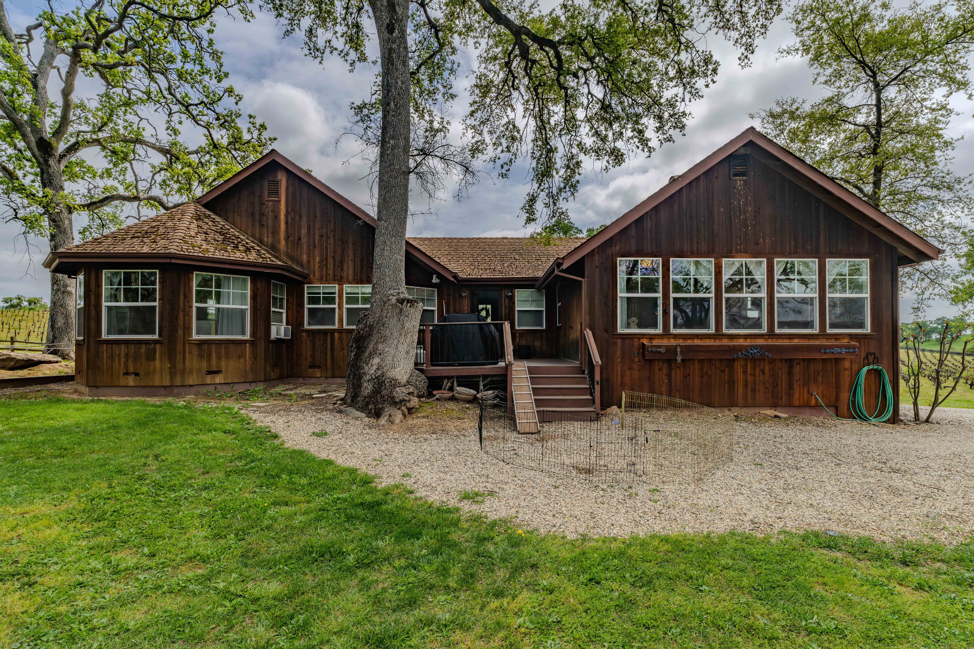 Youngs Vineyard Winery and Estate