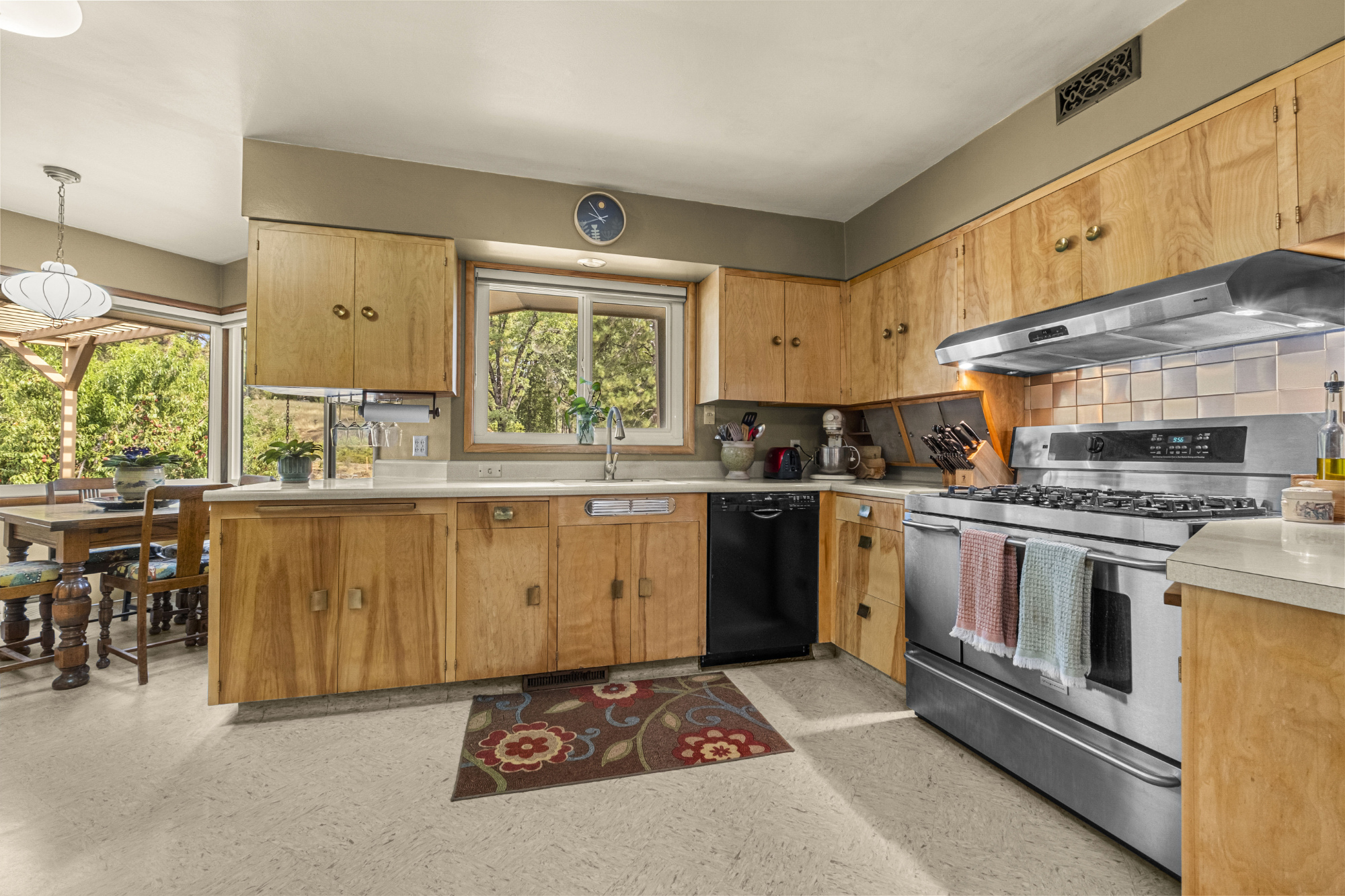 Sierra Foothills winery Estate for sale