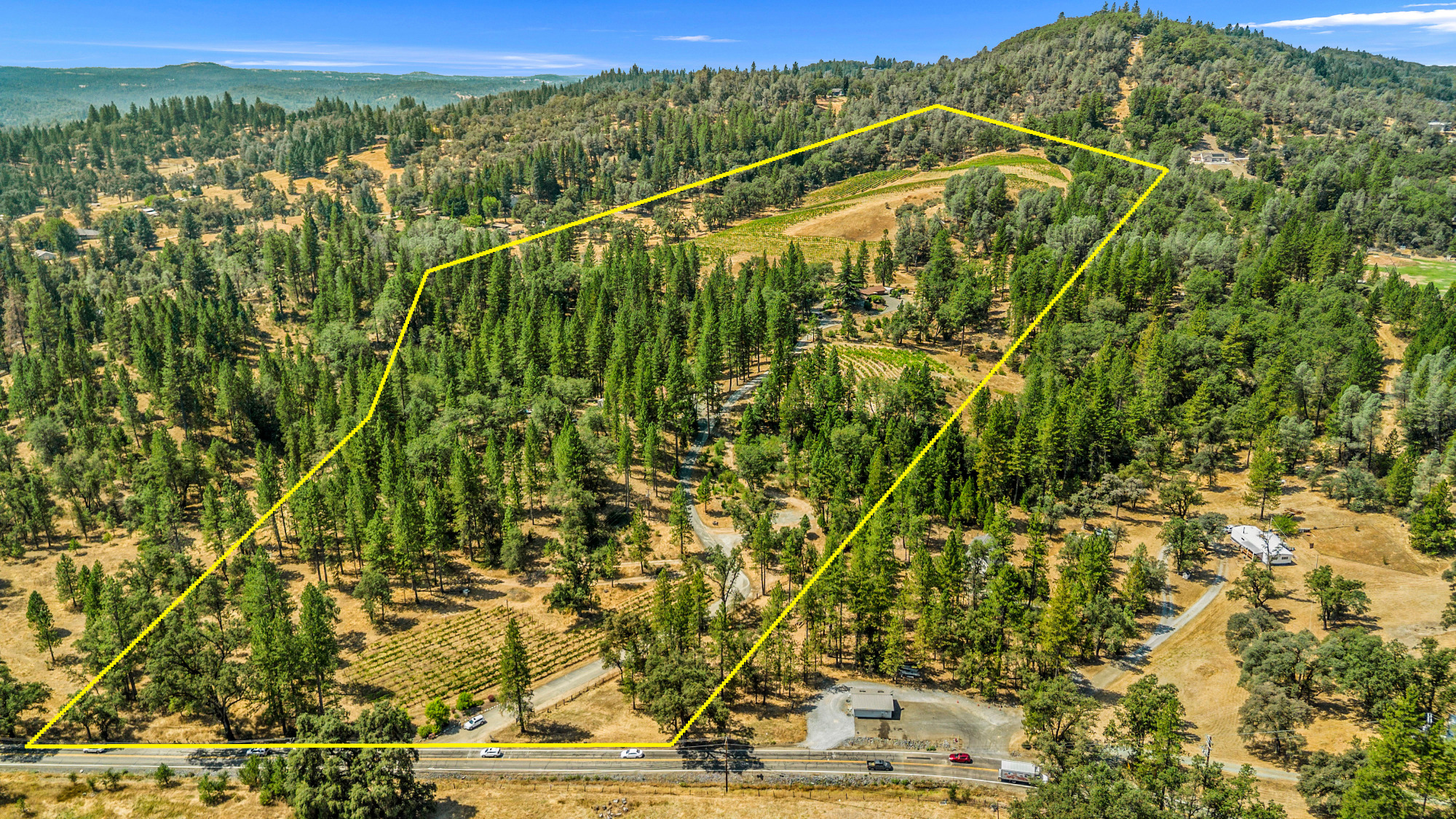 narrow-gate-vineyards-72-acre-estate-el-dorado-county